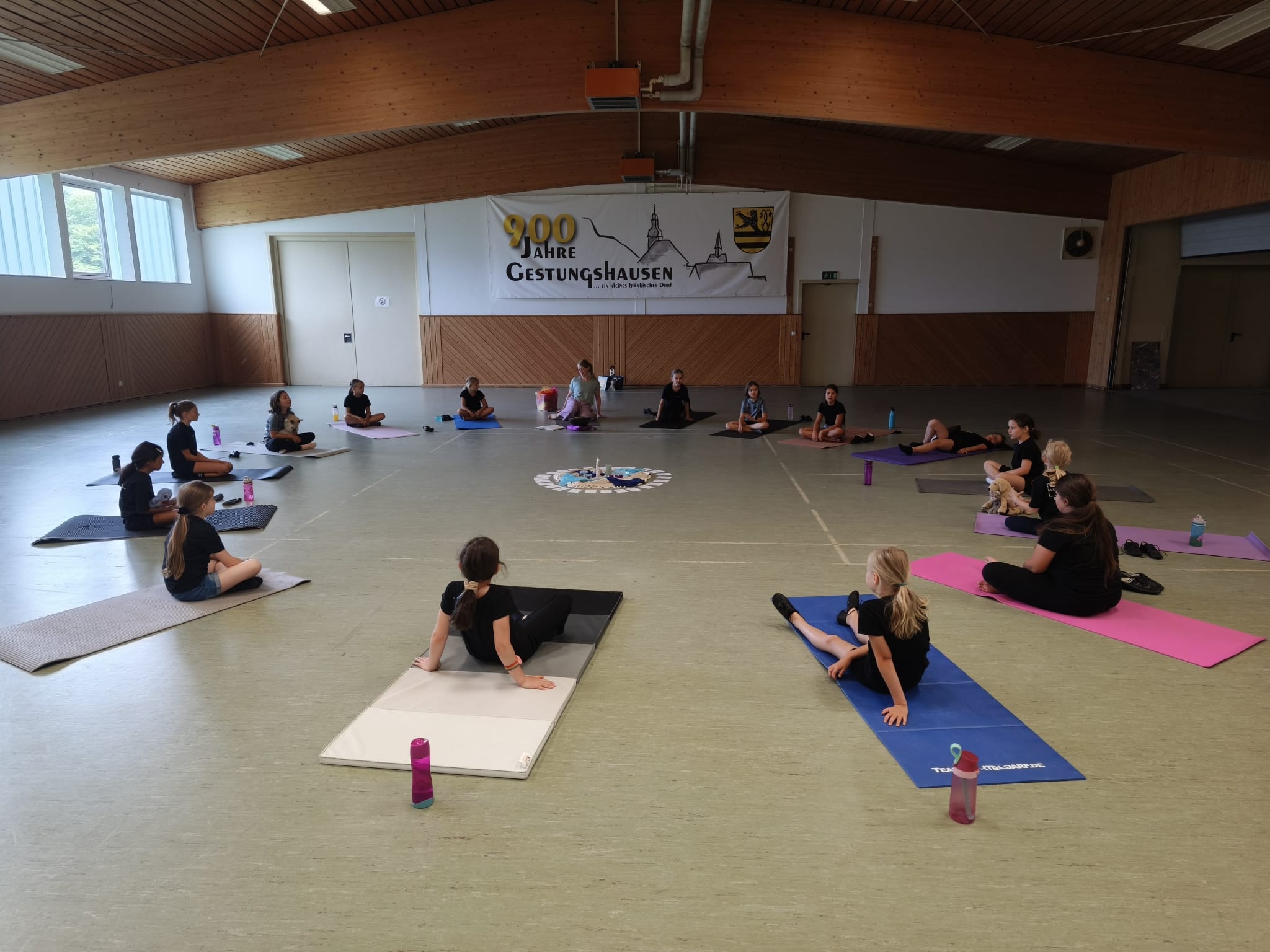TrainingslagerDrehwürmer26_Yoga.jpg