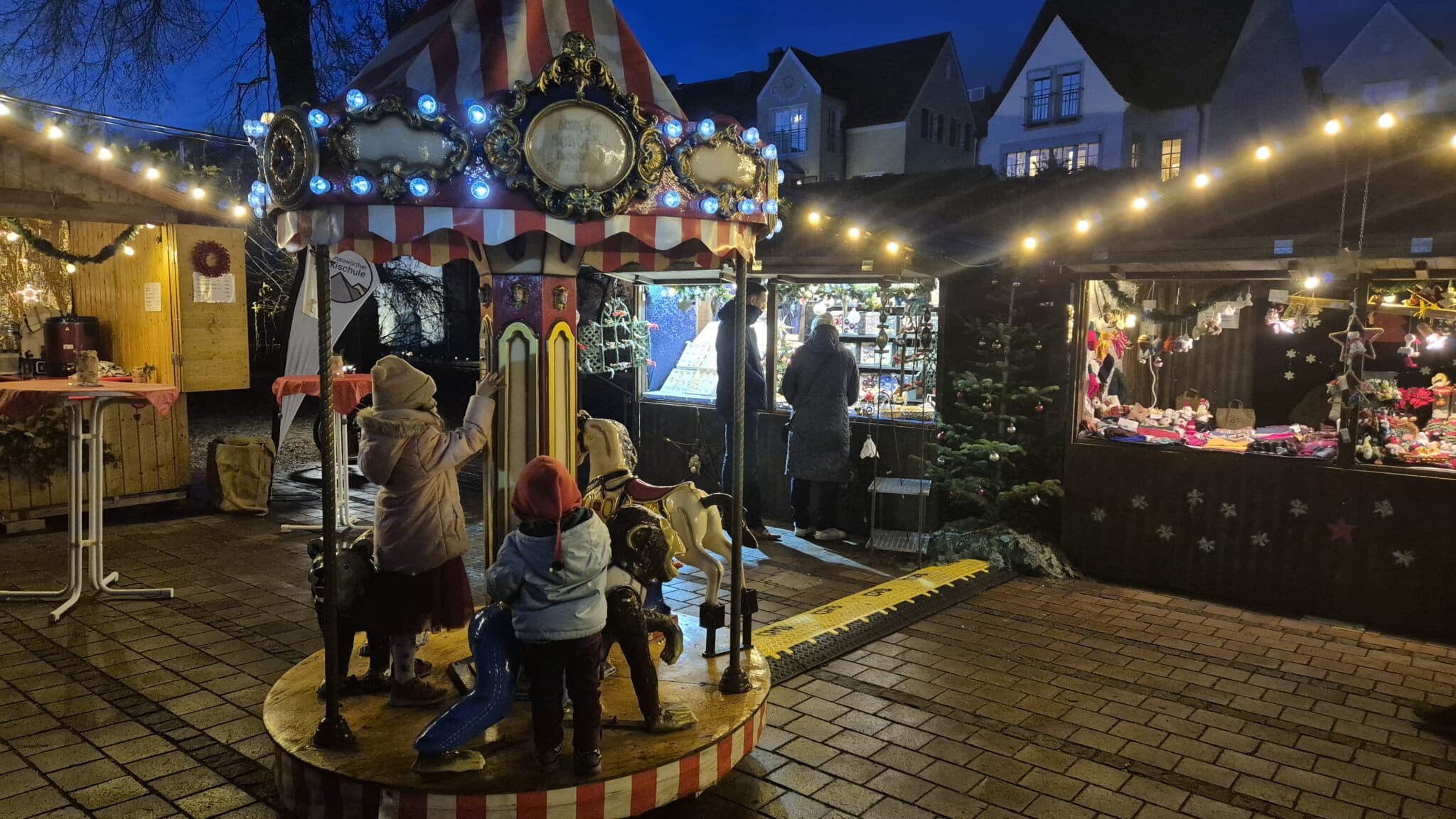 Weihnachtsduft-Karussell-K.-Stadlmayr-scaled.jpg