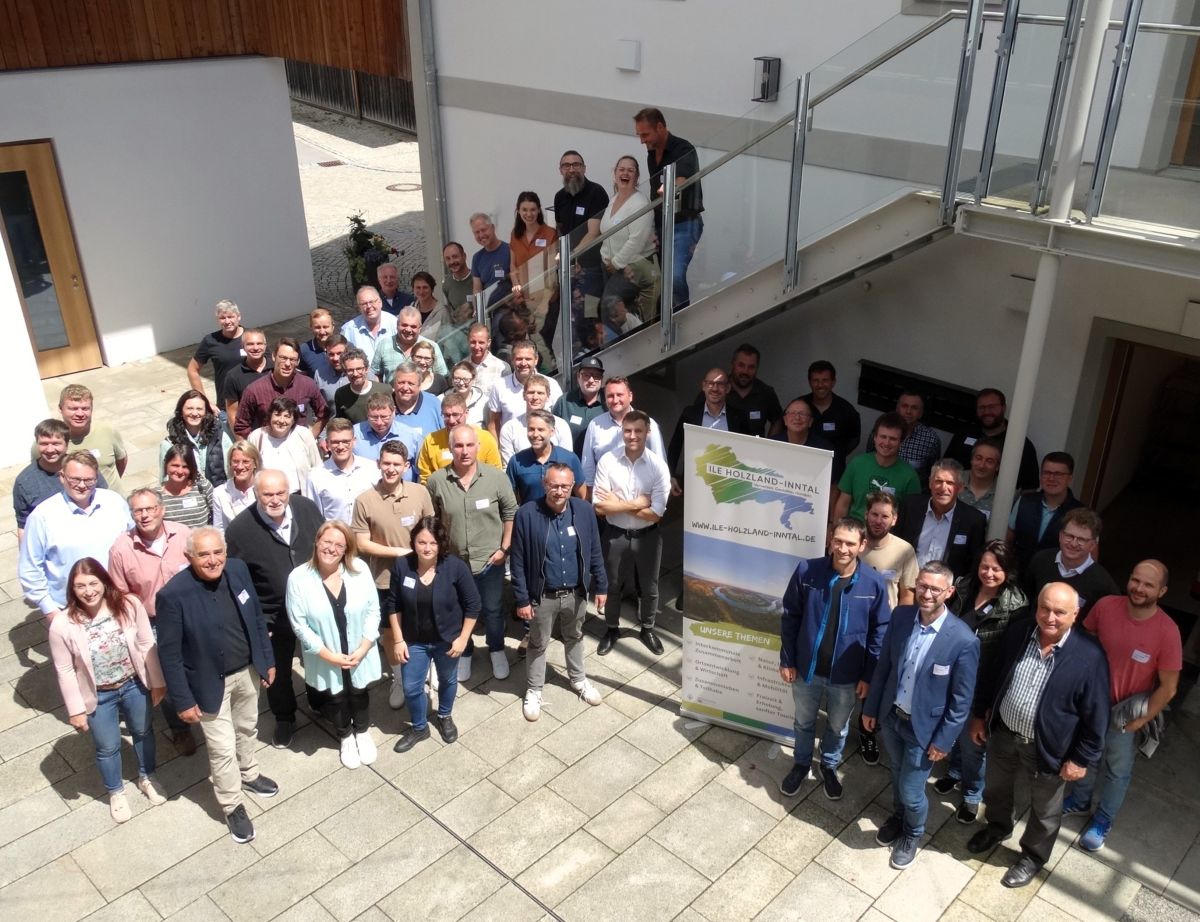 20260613_IntGRSchulung_Gruppenfotoklein_Foto ILE HI.JPG