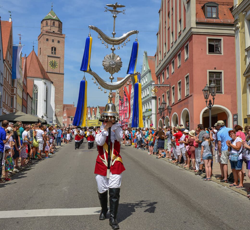 csm_Schwaebischwerder_Kindertag_Festumzug__2__ef2a17d3fc.jpg