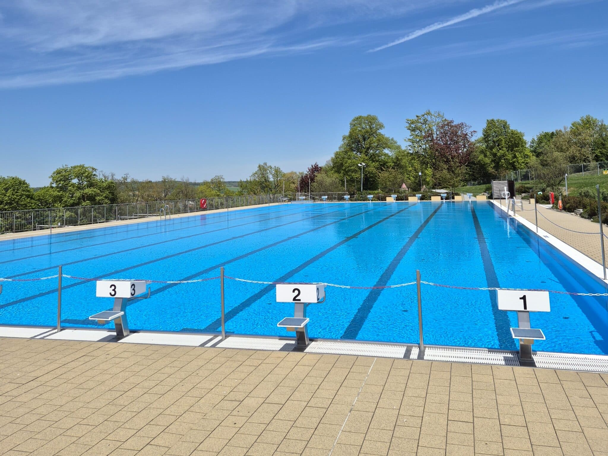 PM-Sperrung-Schwimmerbecken-scaled.jpg