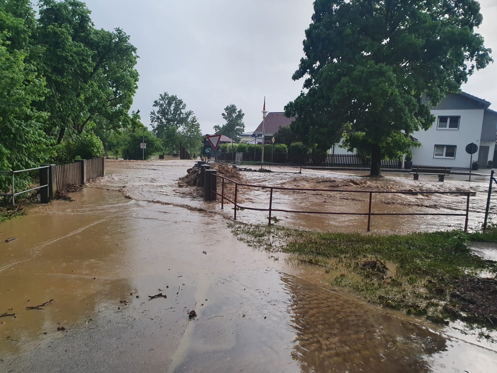 Hochwasser 001.JPG