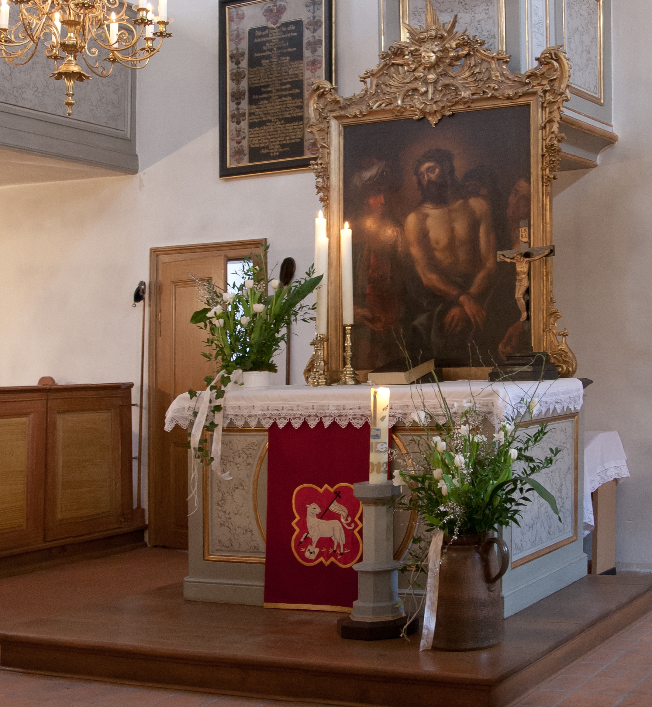 Kirche_Wg_Innenaufnahme-neu.jpg