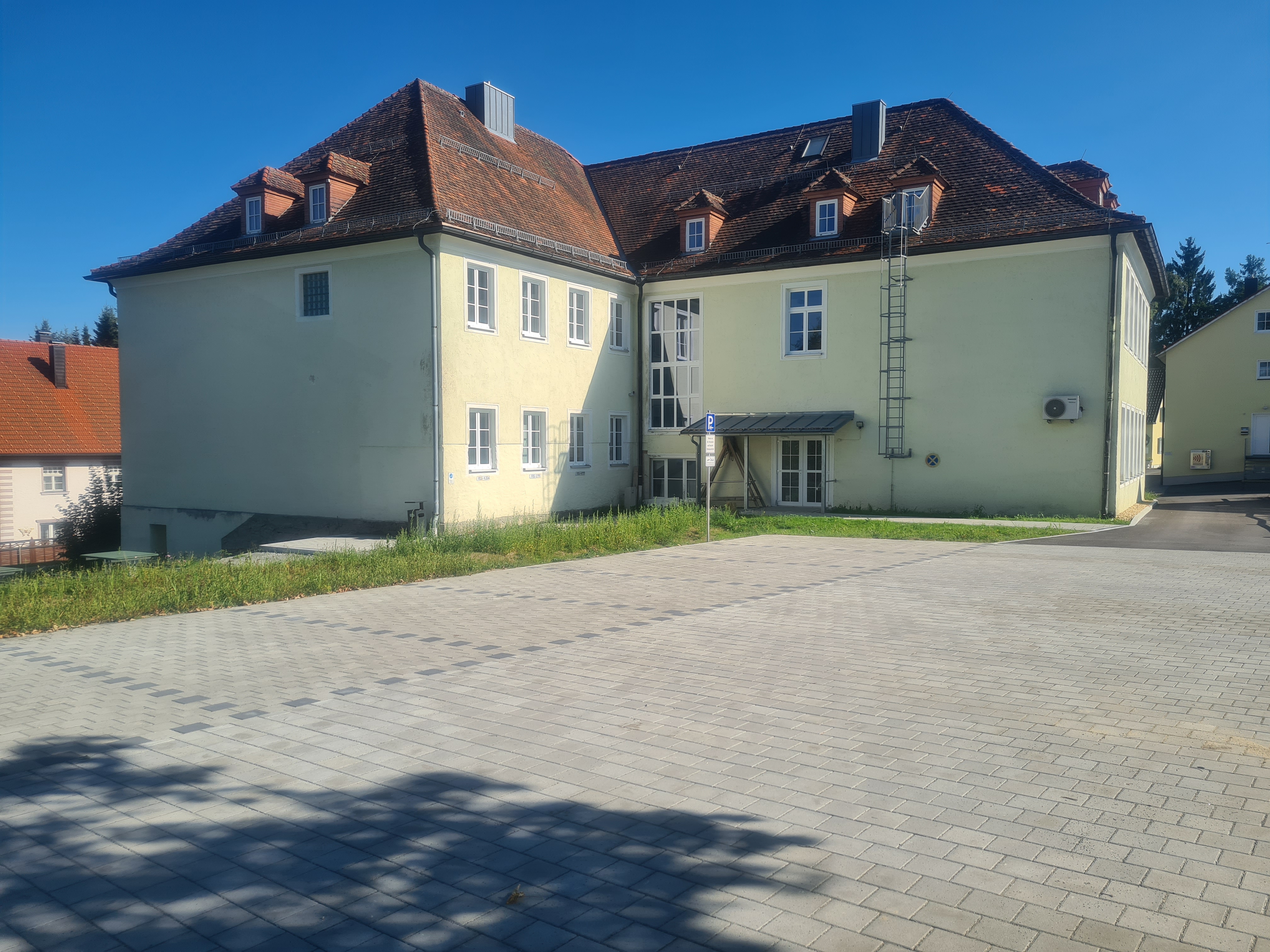 Bund stellt 177.000 € für die Sanierung des Bildungszentrums zur Verfügung 