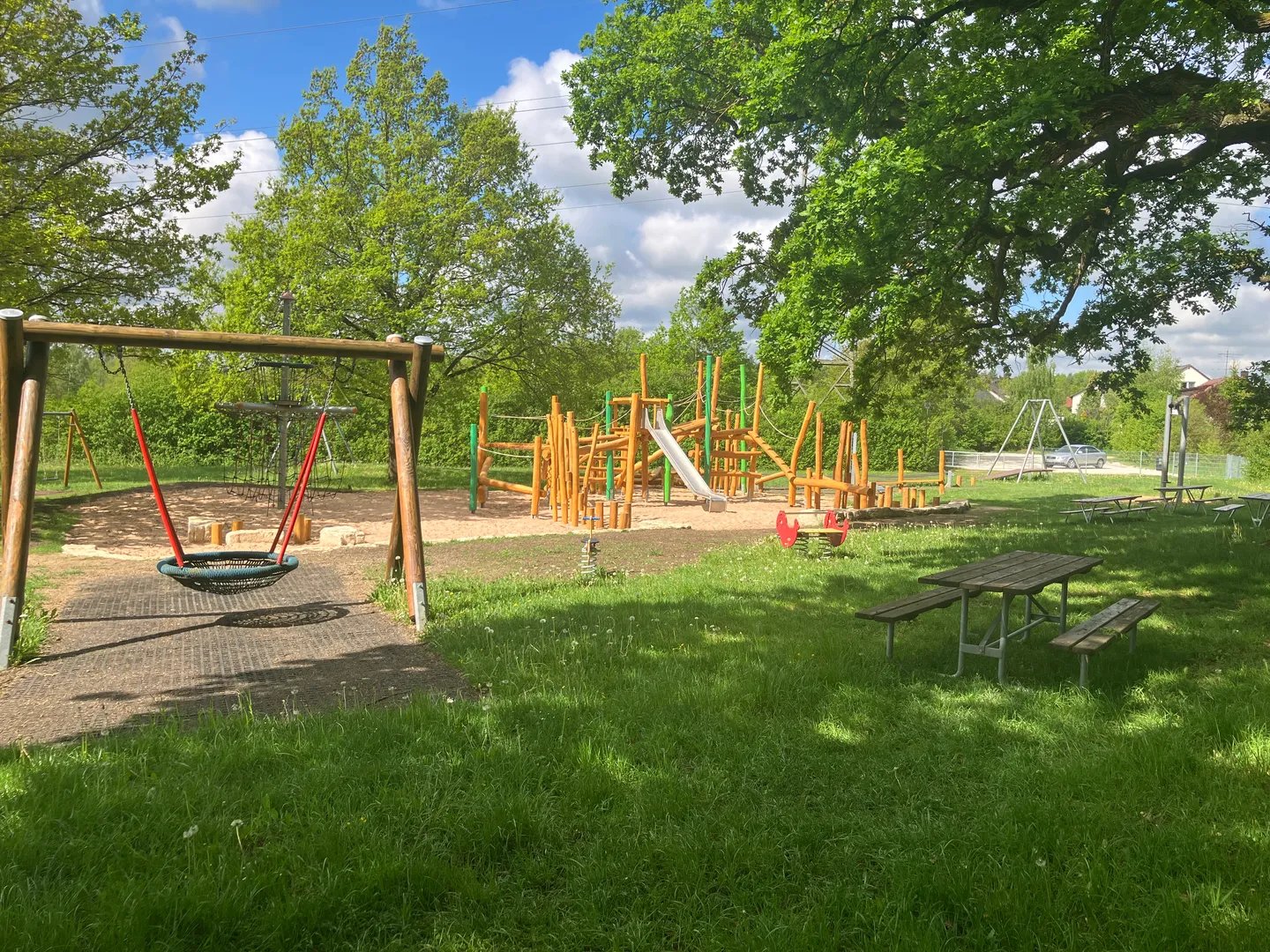 abenteuerspielplatz-in-rollhofen-ab-heute-wieder-freigegeben-thumbnail-07c4fba1.jpg